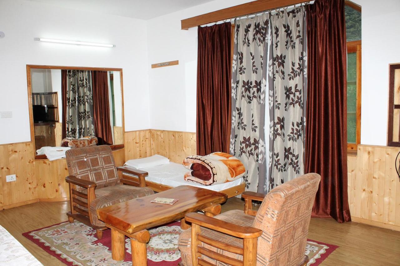 Hotel Mountain Trail Manali Exterior photo